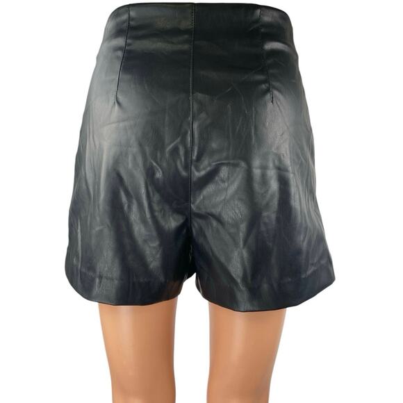 H&M Divided Black Faux Vegan Leather Pleated High Waisted Straight Leg Shorts 2 - Picture 3 of 5